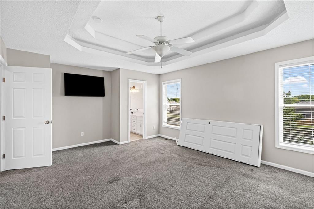 8505 N ARCOLA Avenue — photo 18