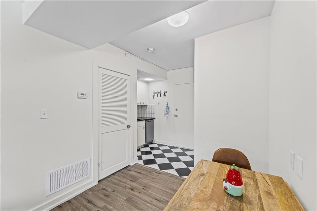 4528 N Broadway Boulevard — photo 5