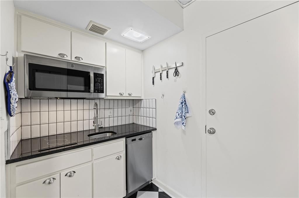 4528 N Broadway Boulevard — photo 8