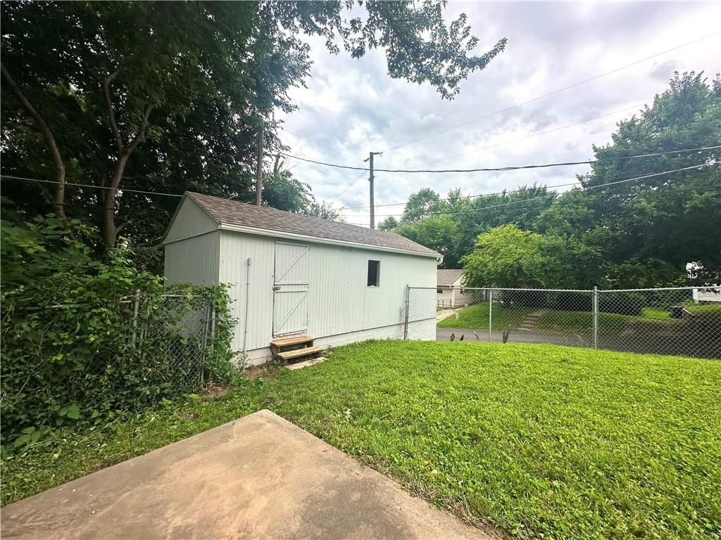3124 Midland Street — photo 21