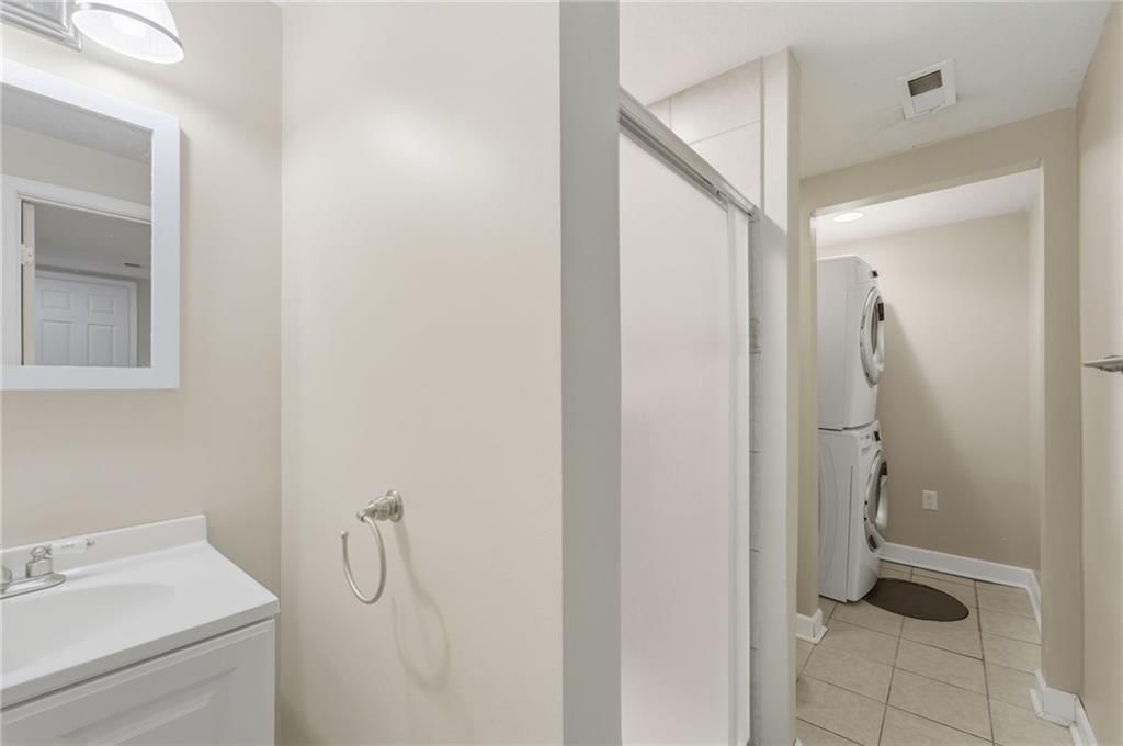 430 E 63rd Terrace — photo 26