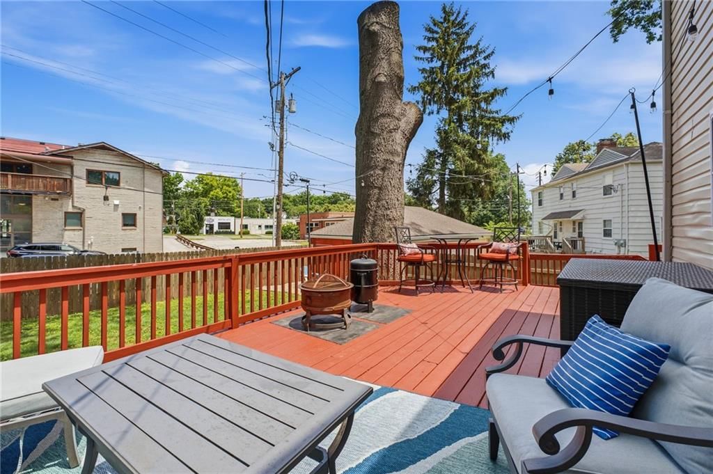 430 E 63rd Terrace — photo 32