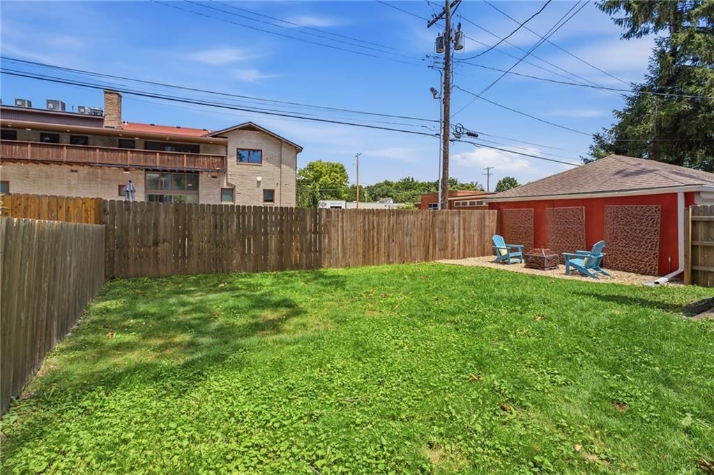 430 E 63rd Terrace — photo 36