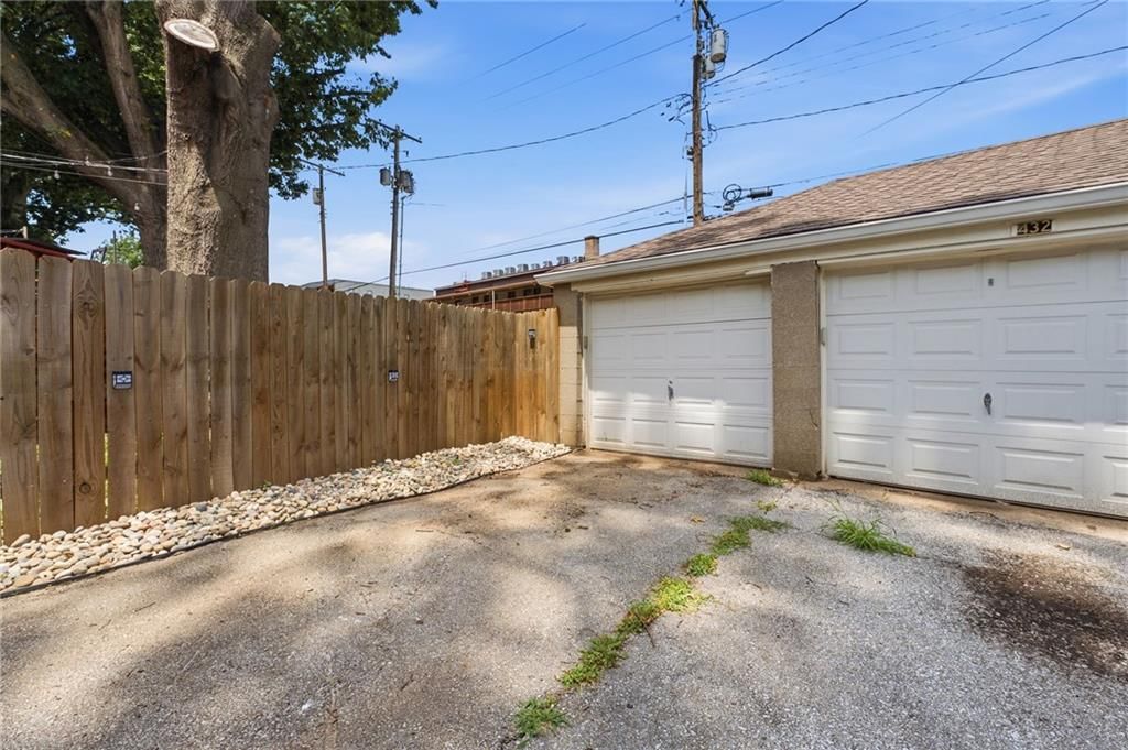 430 E 63rd Terrace — photo 39