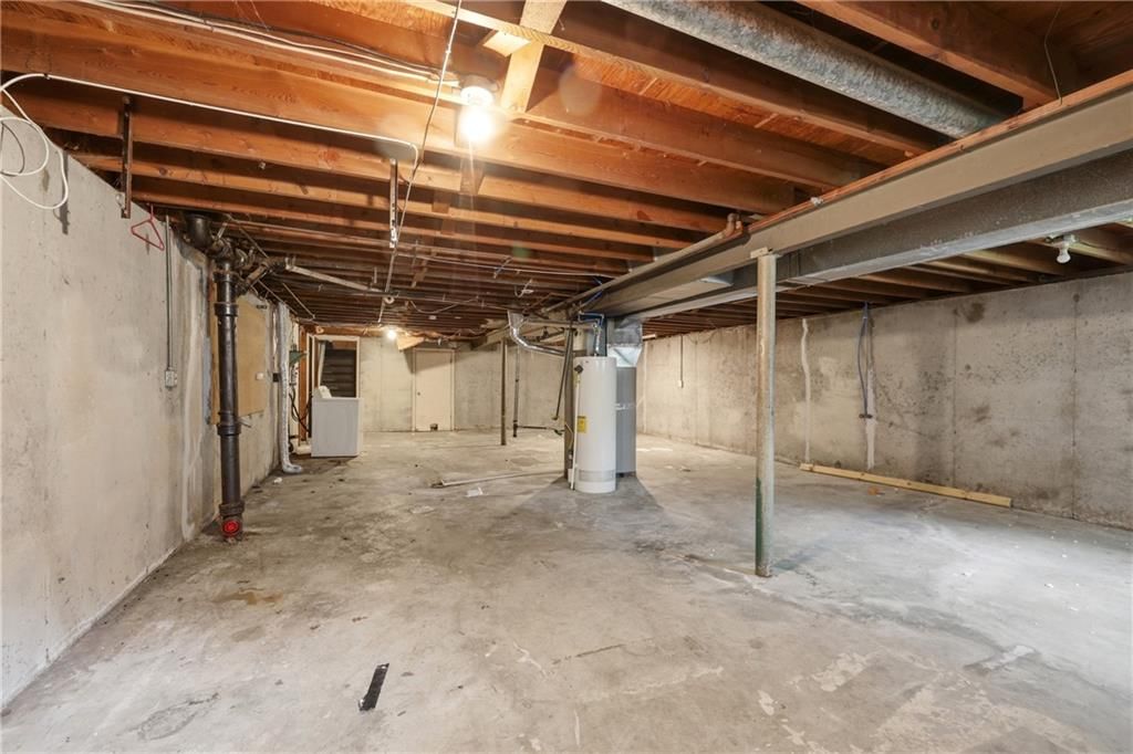 10504 Corrington Avenue — photo 21