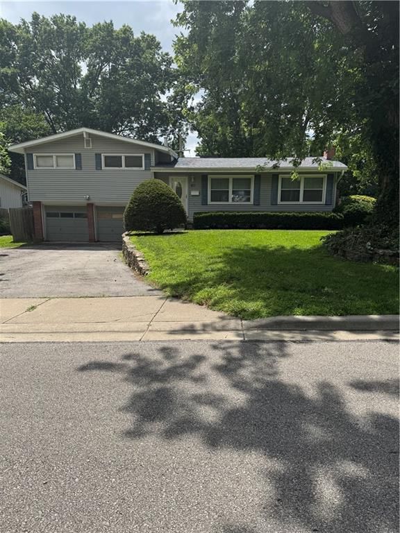 7908 Windsor Street — photo 2