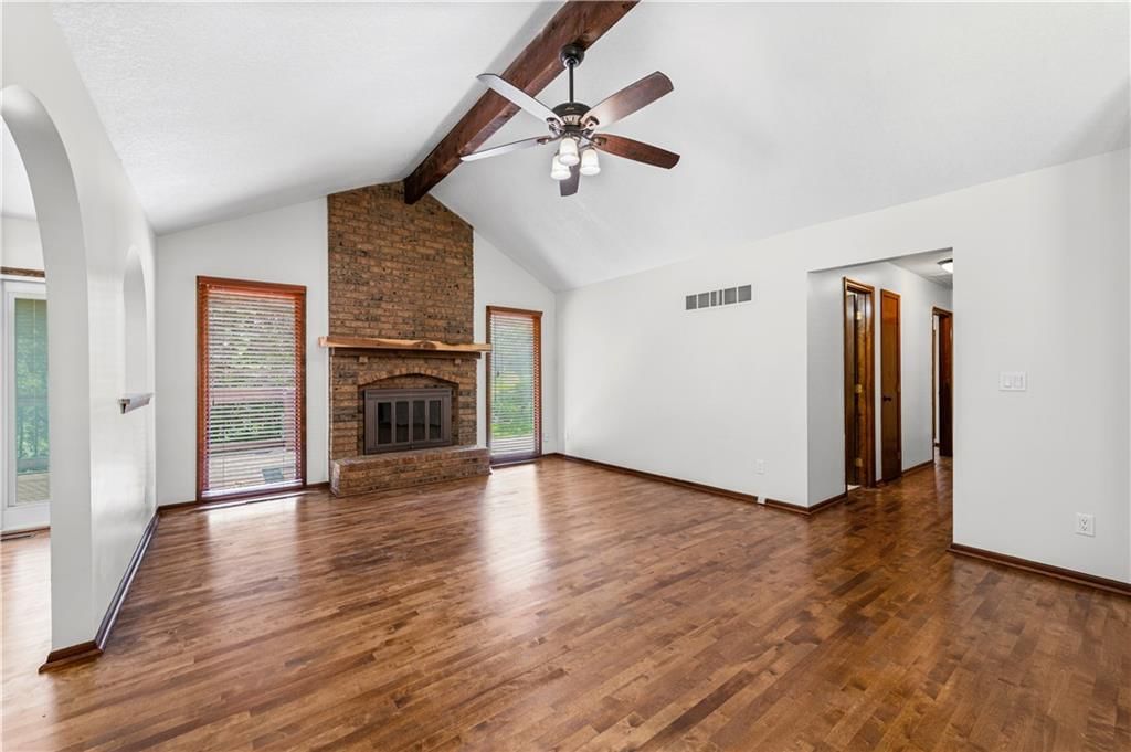 7606 NW 69th Terrace — photo 3