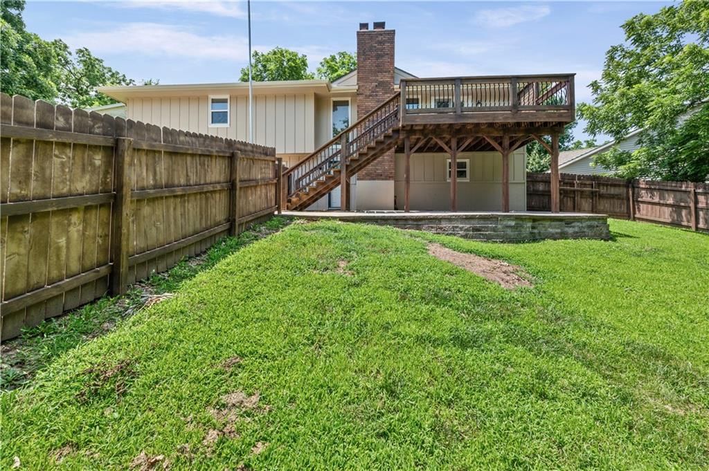 7606 NW 69th Terrace — photo 32