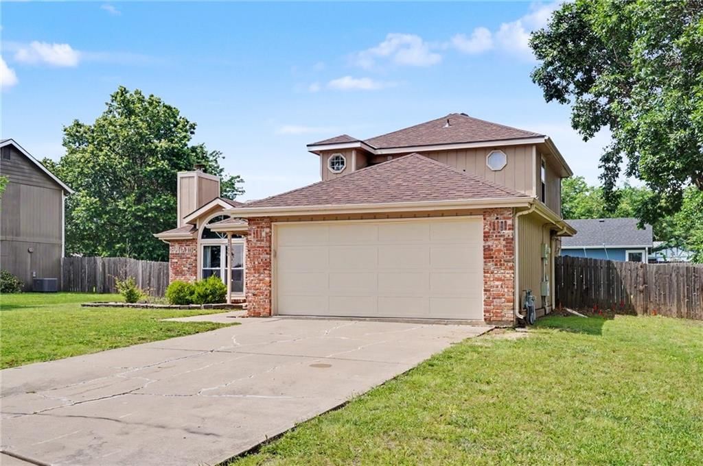 3028 W 30th Court, Lawrence, KS