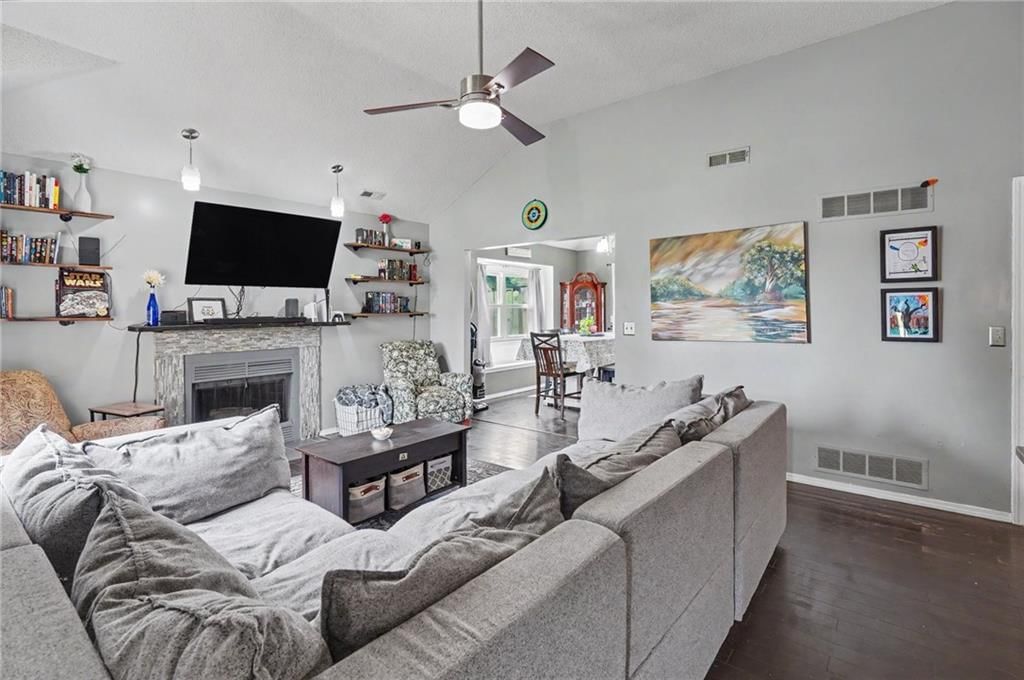 3028 W 30th Court — photo 6