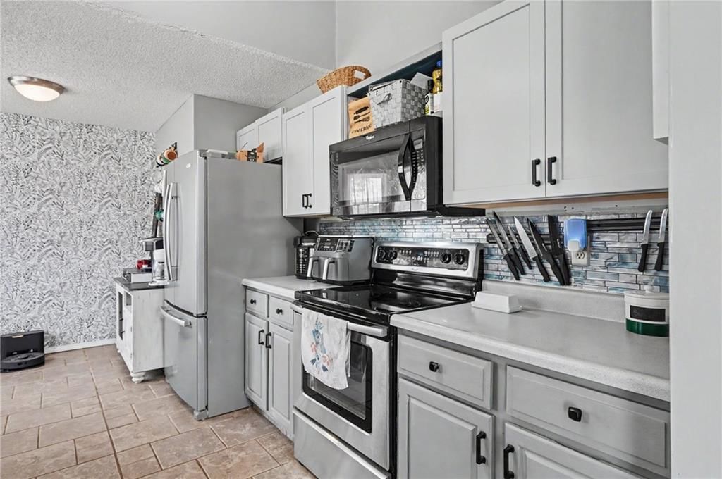 3028 W 30th Court — photo 11