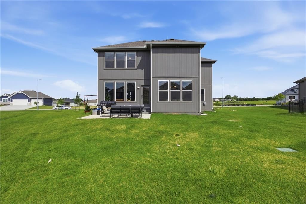 18833 Bittersweet Drive — photo 49