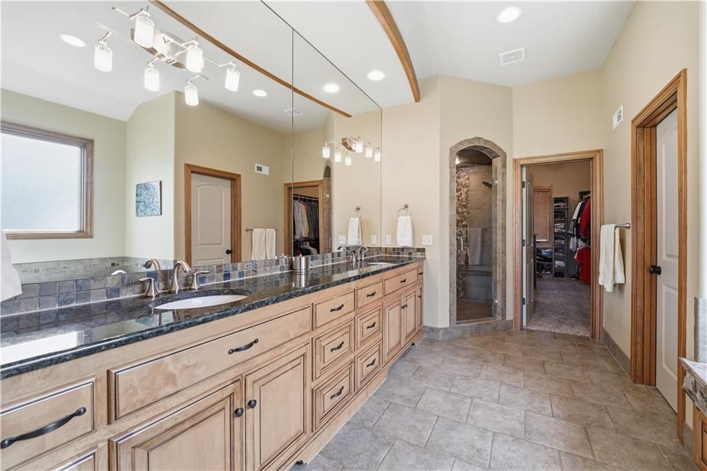 9162 COTTONWOOD CANYON Drive — photo 39