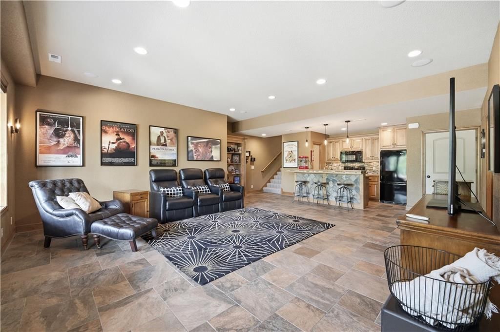 9162 COTTONWOOD CANYON Drive — photo 56