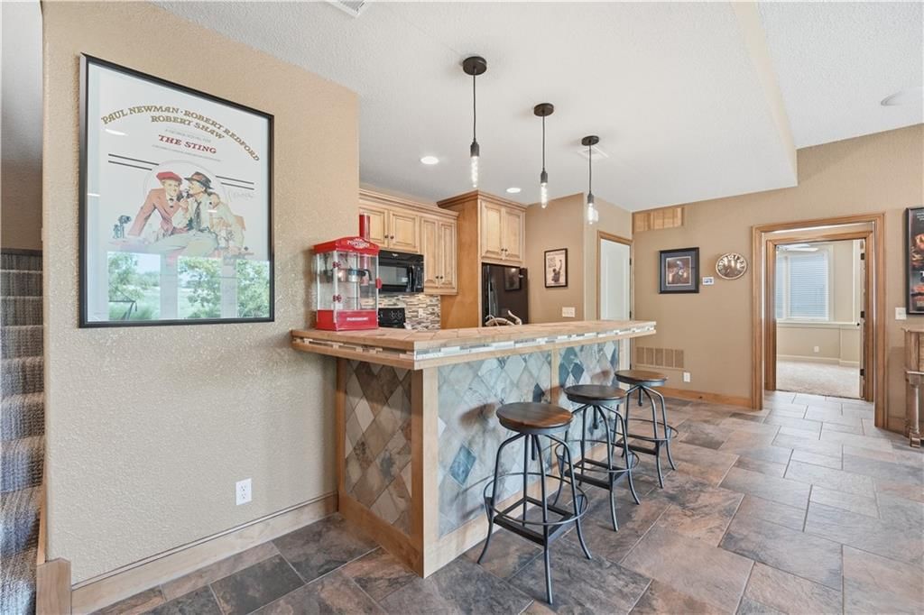 9162 COTTONWOOD CANYON Drive — photo 59