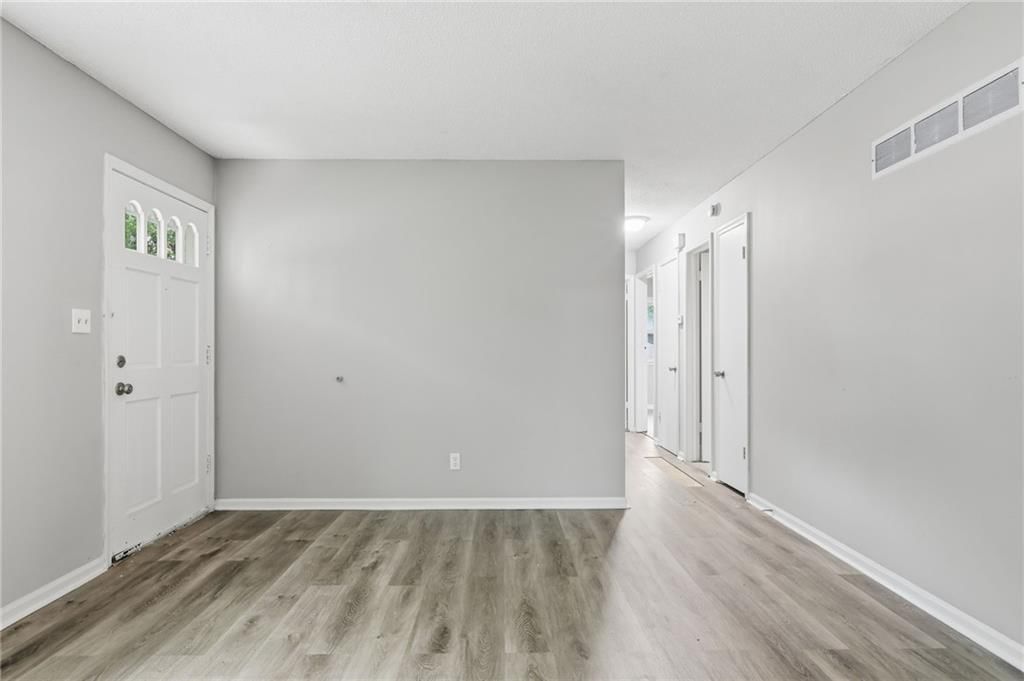 11016 Herrick Avenue — photo 14