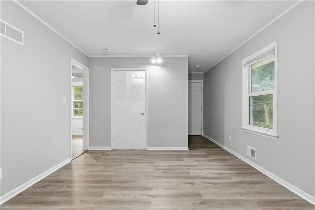 11016 Herrick Avenue — photo 22