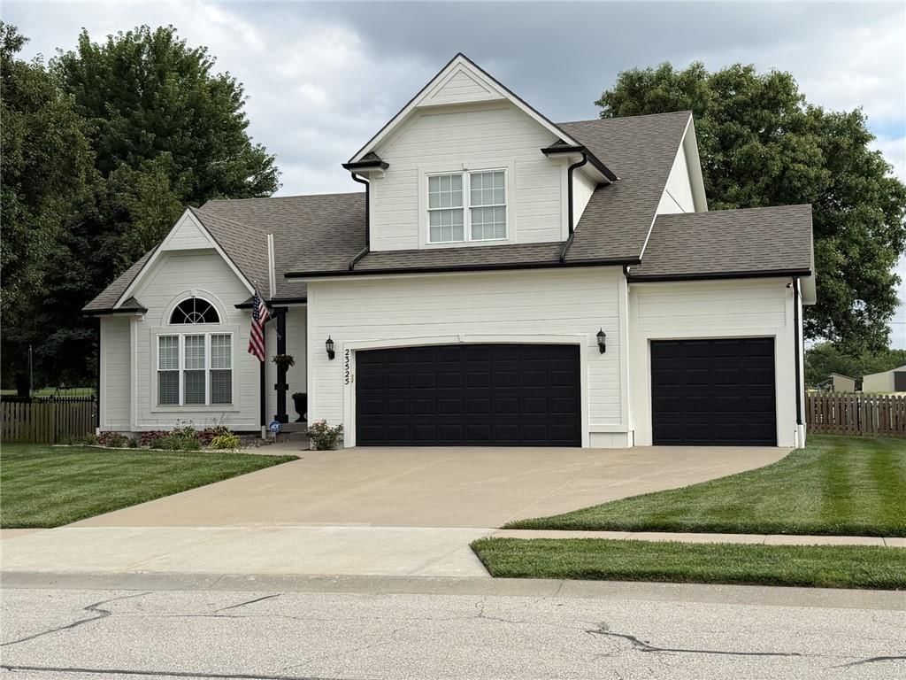 23525 W 74th Terrace — photo 3