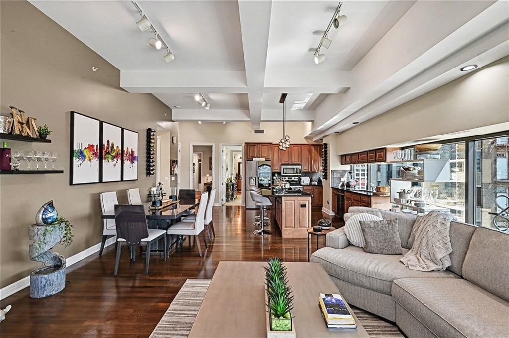 1101 Walnut Street — photo 10