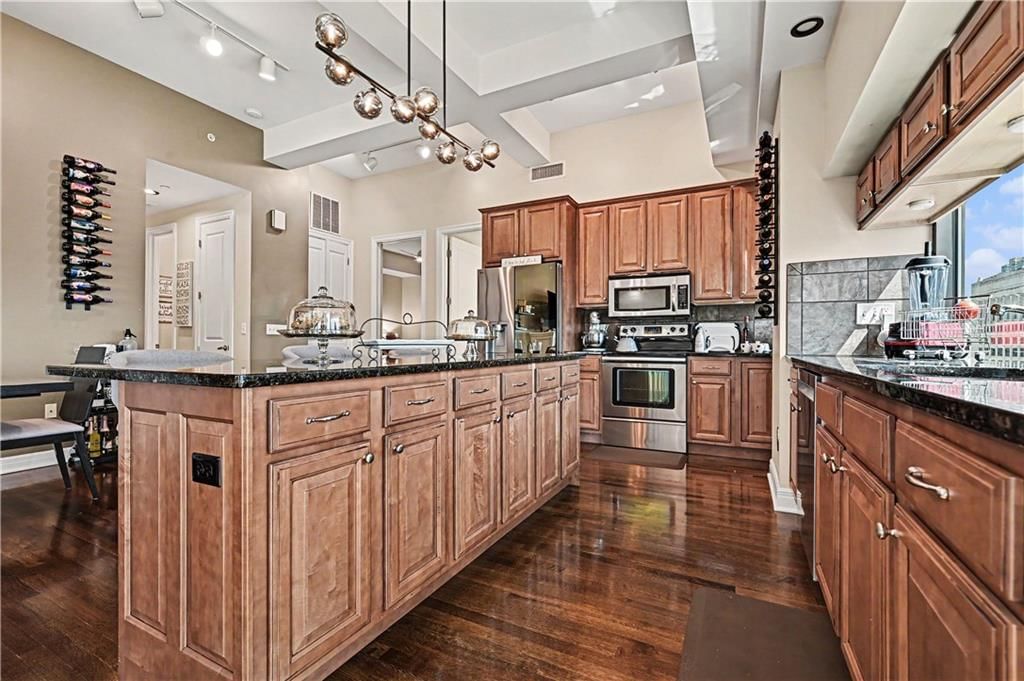 1101 Walnut Street — photo 15