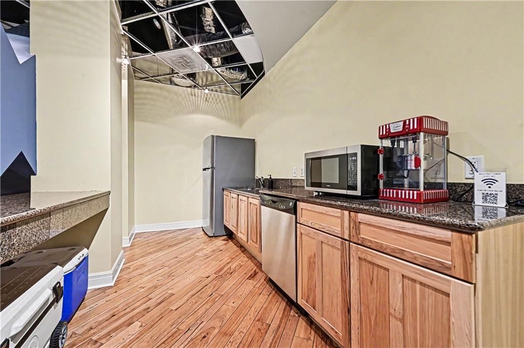 1101 Walnut Street — photo 16