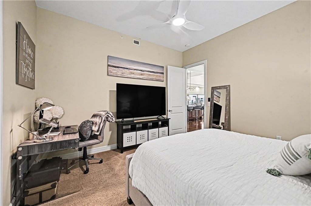 1101 Walnut Street — photo 22