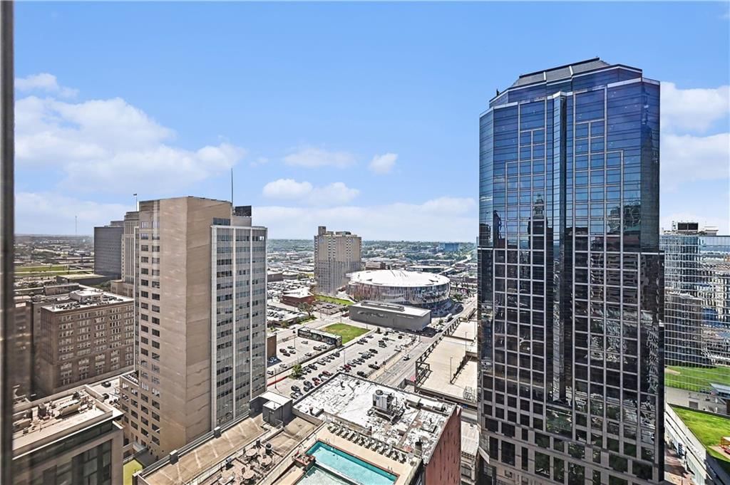 1101 Walnut Street — photo 37