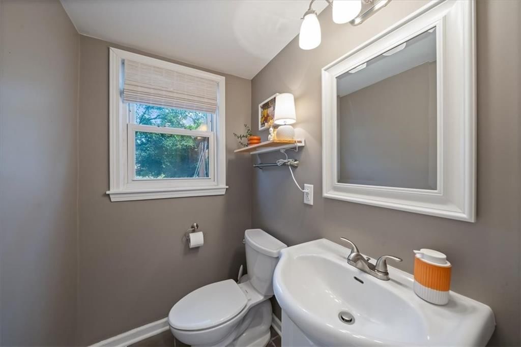 6557 Holmes Road — photo 18