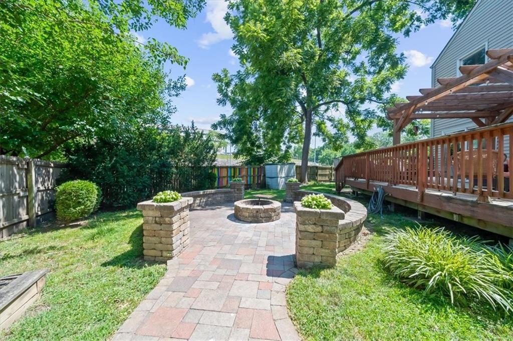 6557 Holmes Road — photo 35