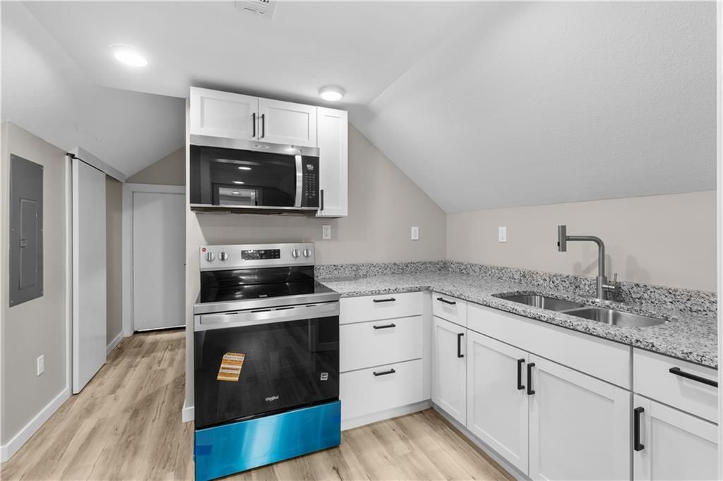 3912 Broadway Boulevard — photo 26