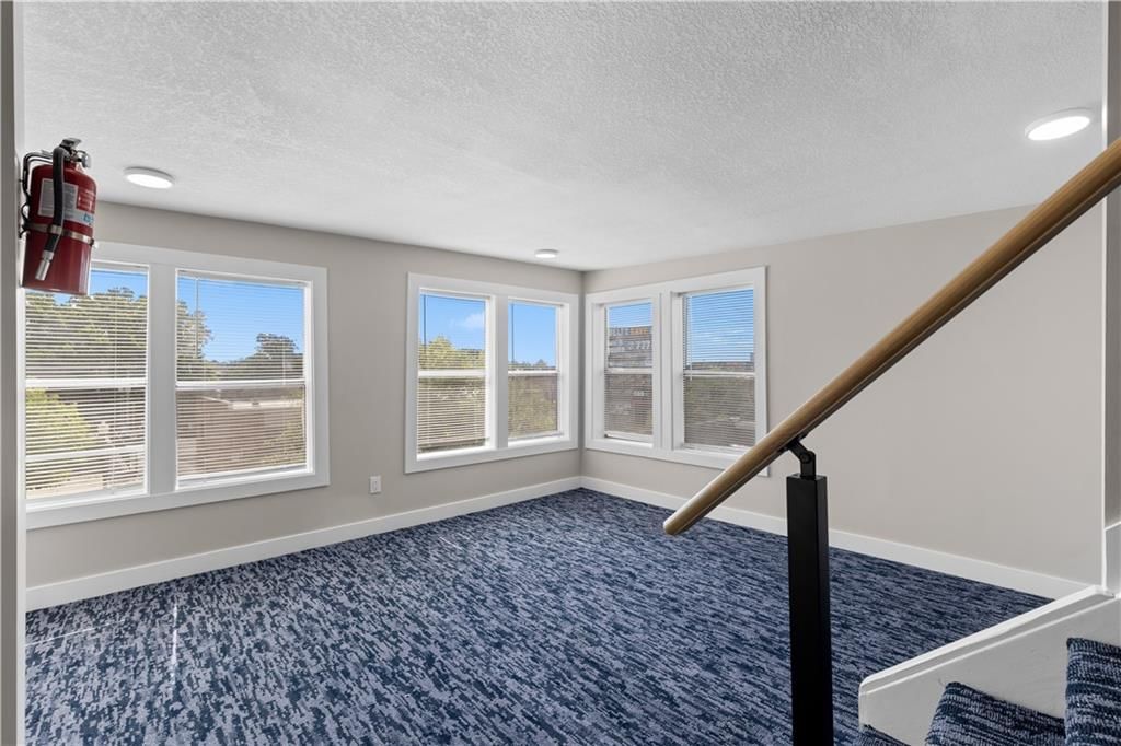 3912 Broadway Boulevard — photo 27