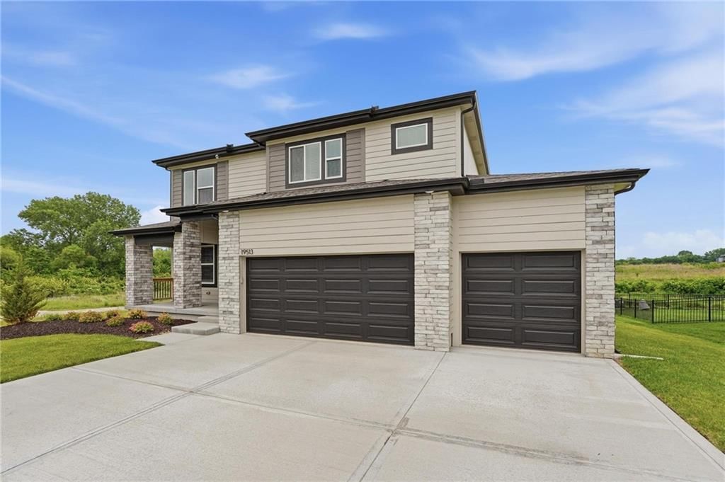 500 SW Chavis Drive — photo 9