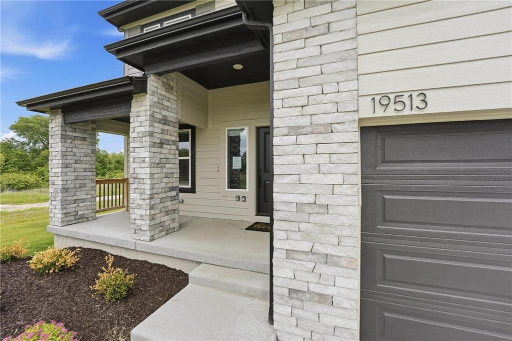 500 SW Chavis Drive — photo 13