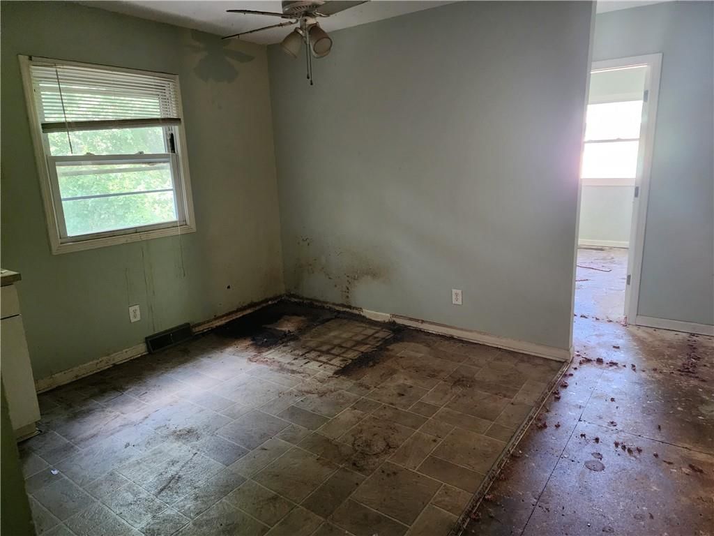 3906 E 123 Terrace — photo 36