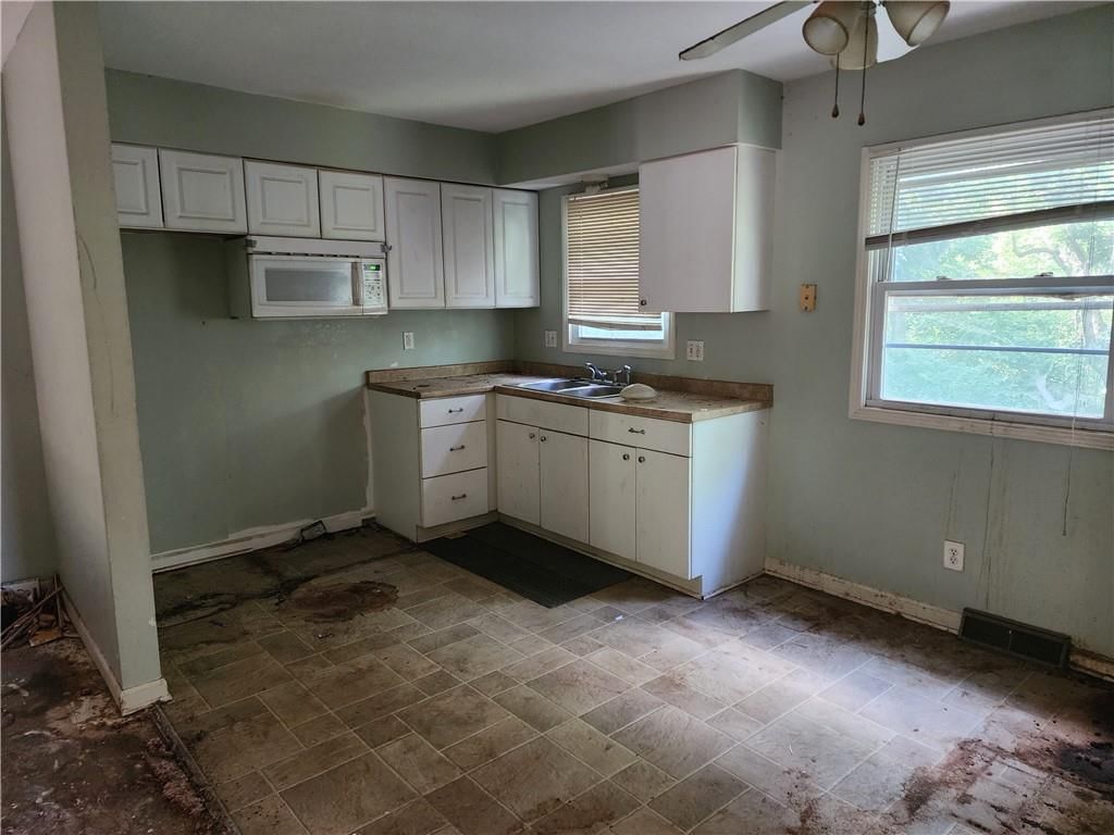 3906 E 123 Terrace — photo 37