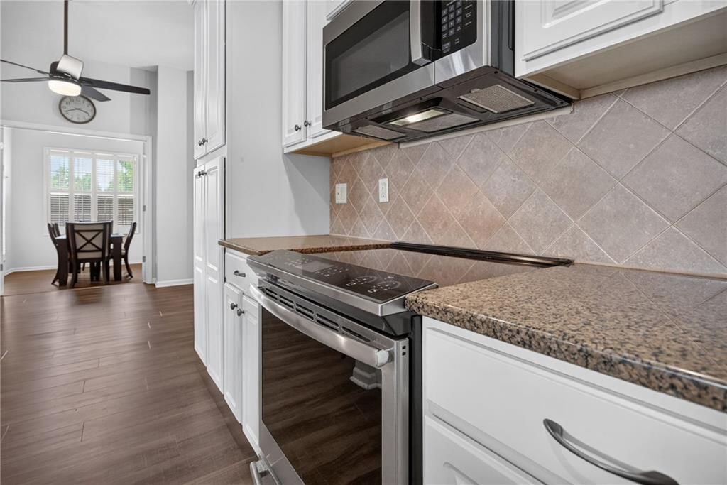 2250 Lake Pointe Drive — photo 16