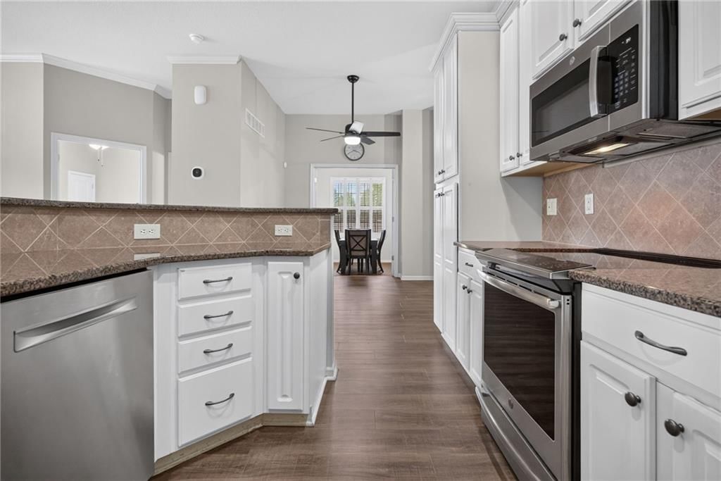 2250 Lake Pointe Drive — photo 19