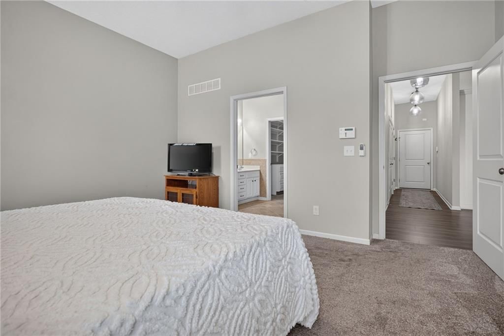 2250 Lake Pointe Drive — photo 24