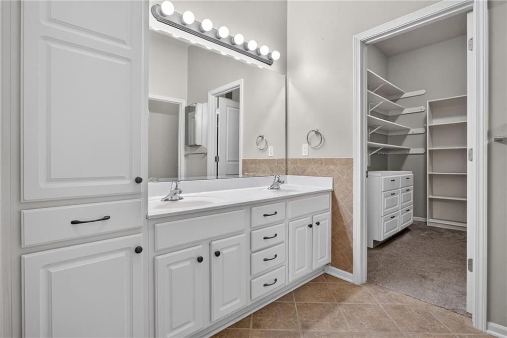 2250 Lake Pointe Drive — photo 25