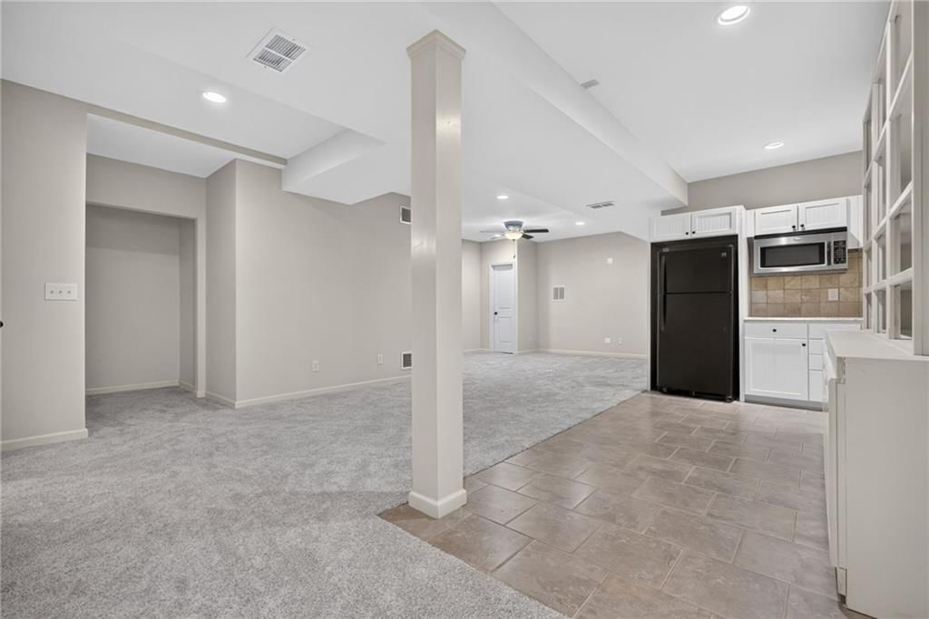 2250 Lake Pointe Drive — photo 34