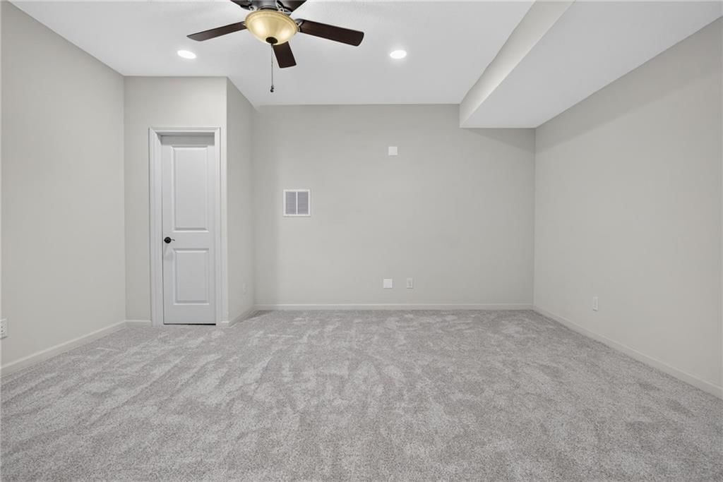 2250 Lake Pointe Drive — photo 36