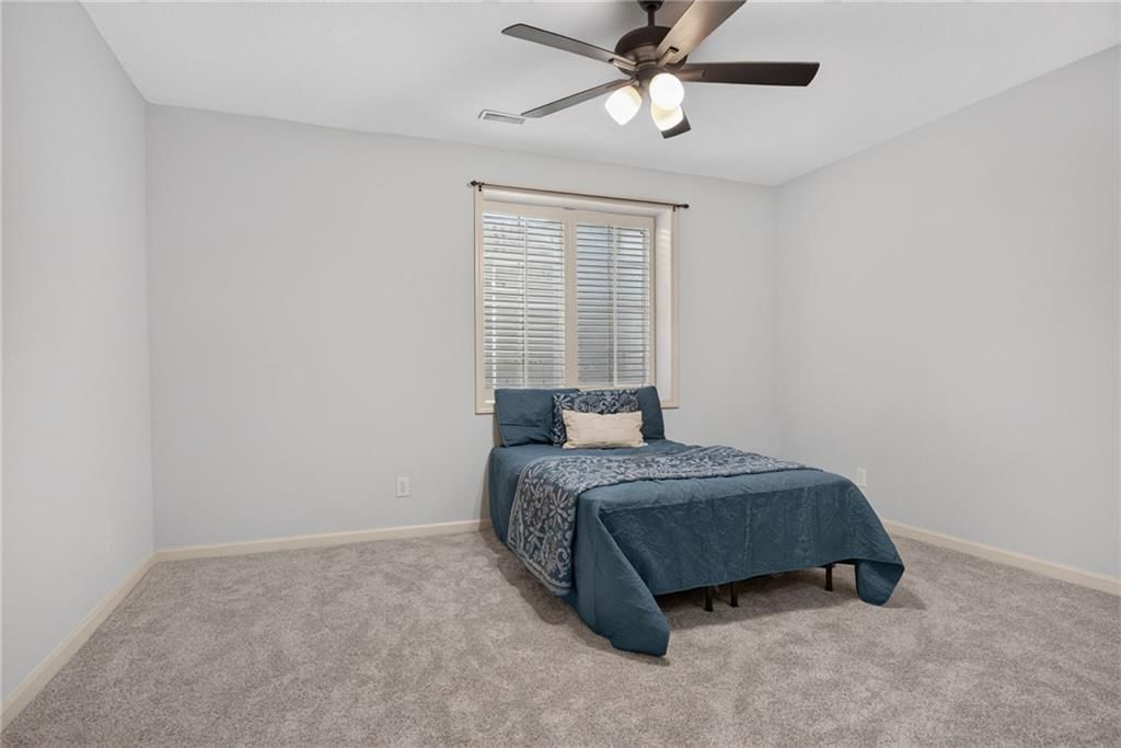 2250 Lake Pointe Drive — photo 41