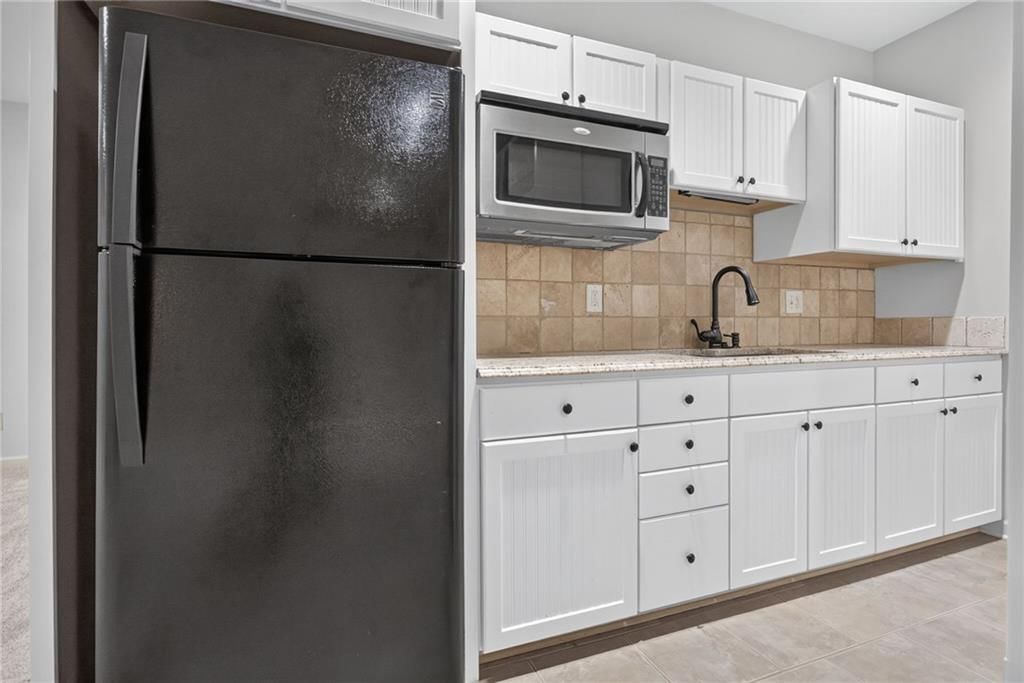 2250 Lake Pointe Drive — photo 45