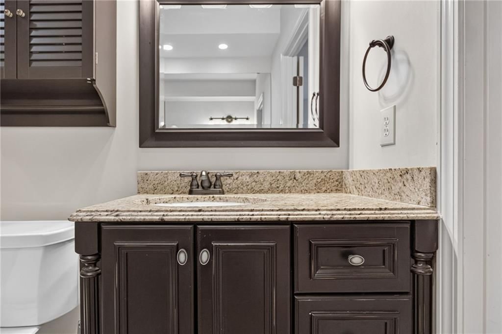 2250 Lake Pointe Drive — photo 48