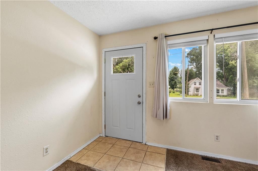 203 & 207 W Market Street — photo 11