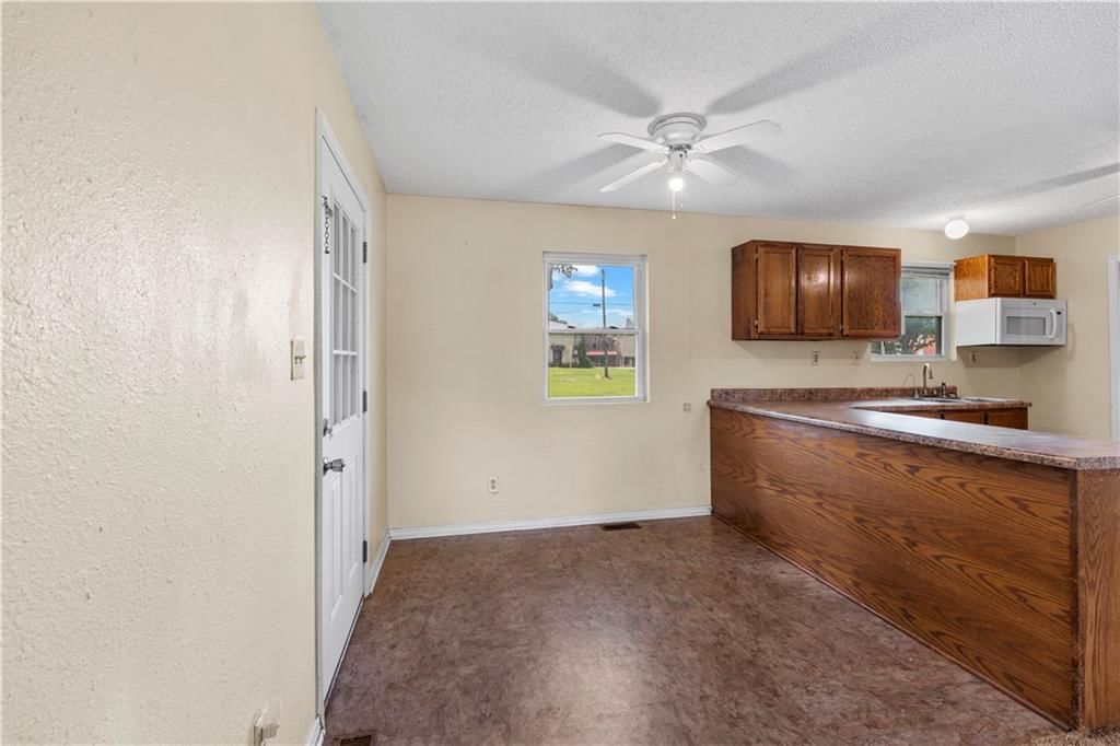 203 & 207 W Market Street — photo 17