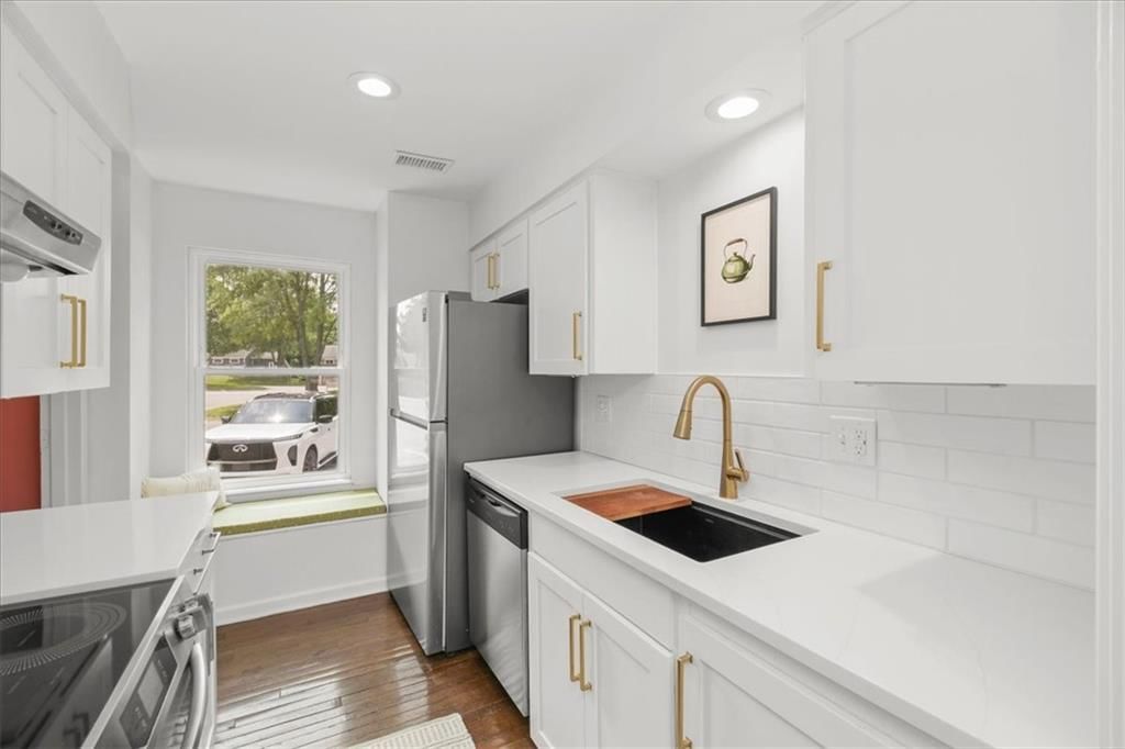 284 NE Bayview Drive — photo 10
