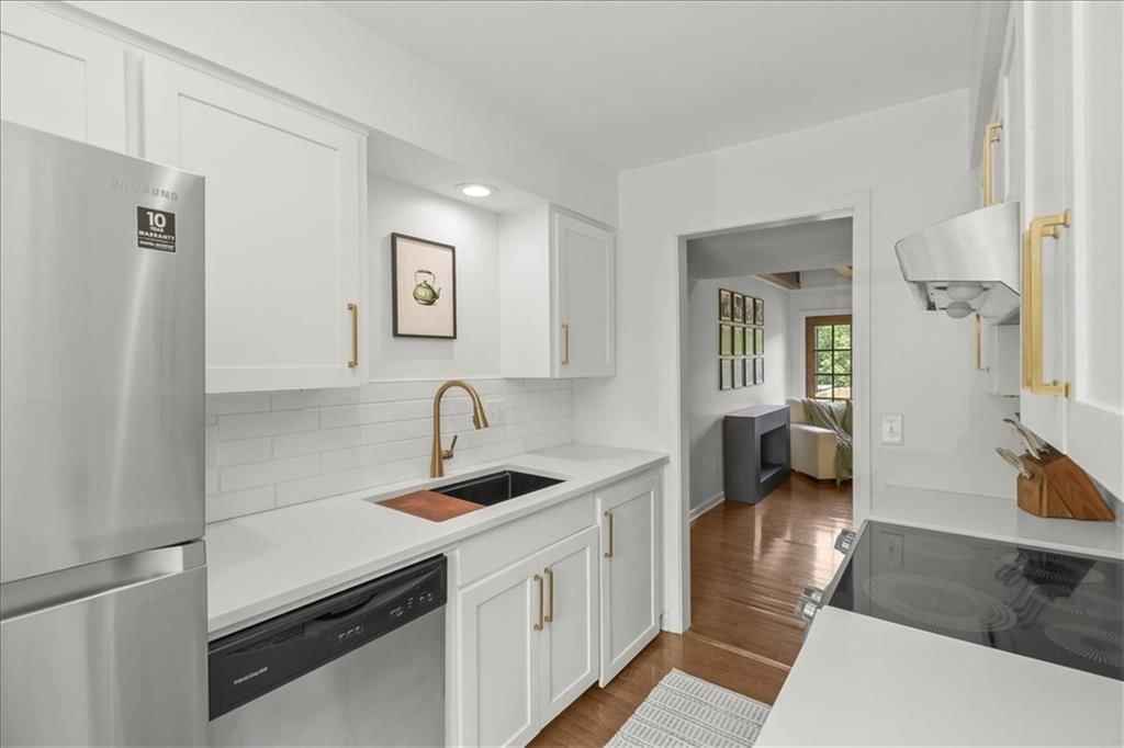 284 NE Bayview Drive — photo 12