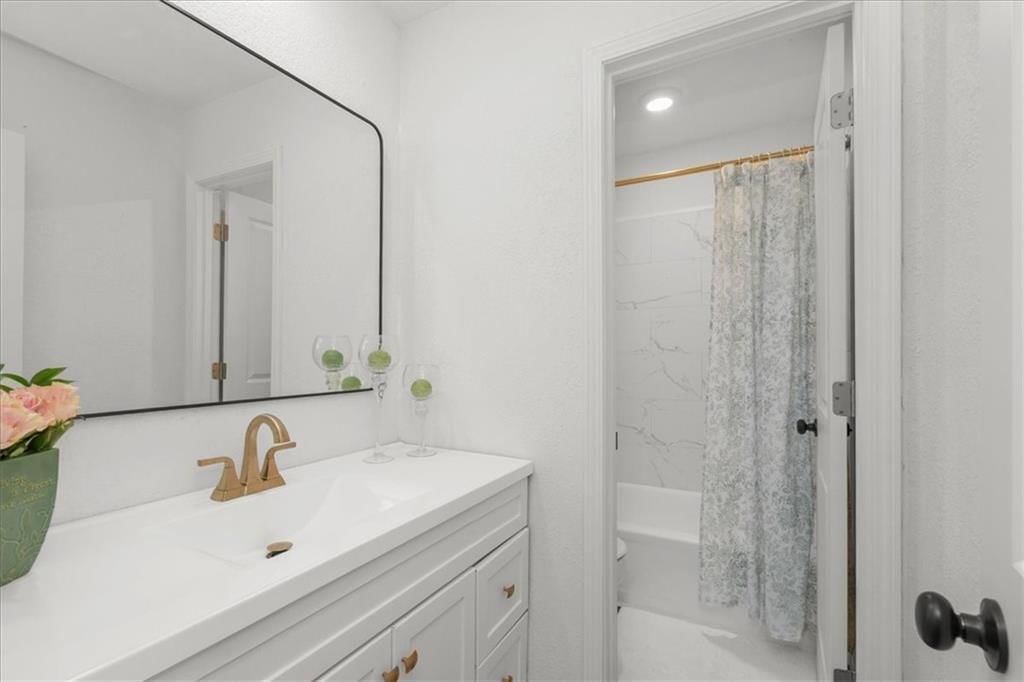 284 NE Bayview Drive — photo 18