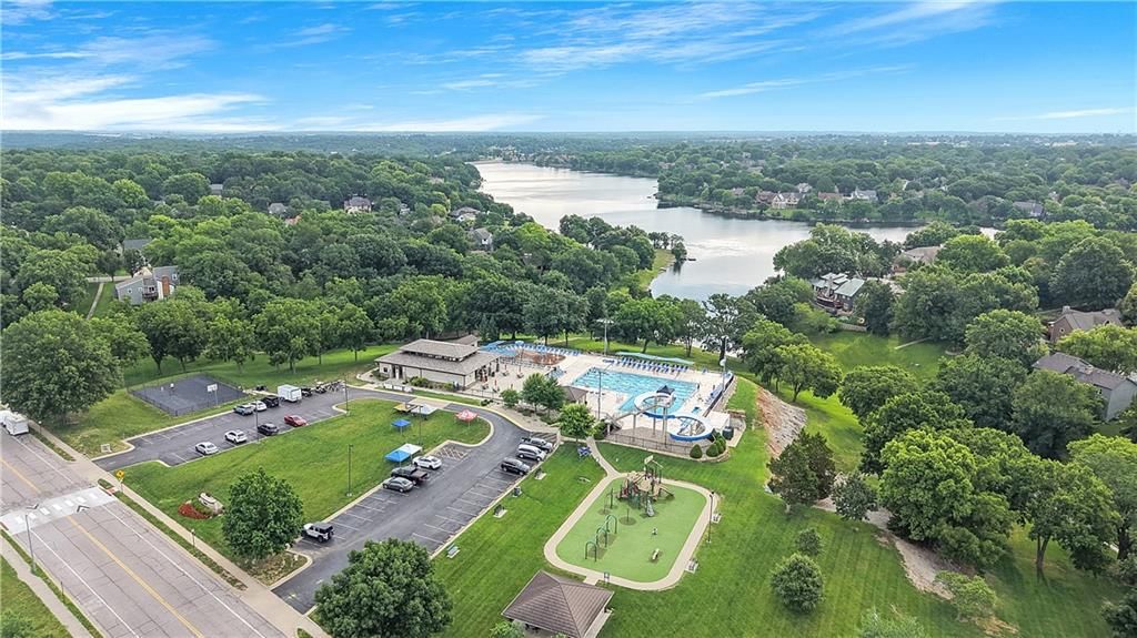 284 NE Bayview Drive — photo 44